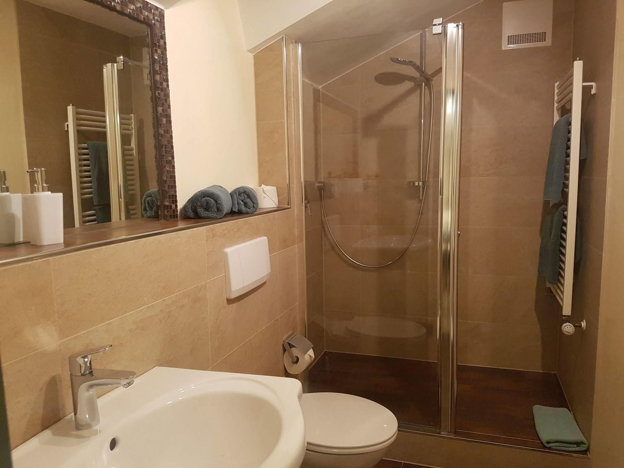 Motel Zum Schweizerbartl à Garmisch-Partenkirchen Extérieur photo